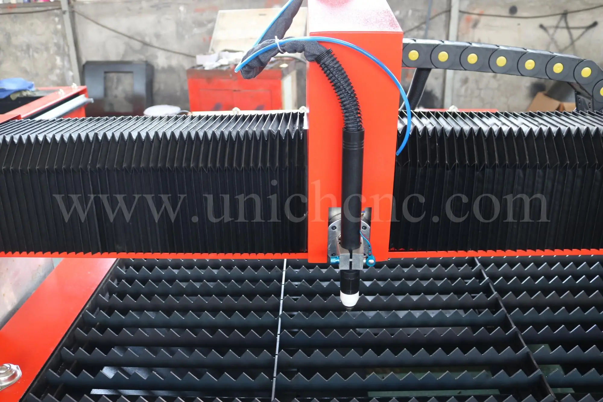 Cnc plasma cutter! UNICHCNC low price cnc plasma cutting machine metal plasma cutting machine