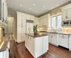 New Design Products White Shaker Painted Pine Wooden Kitchen Cabinets