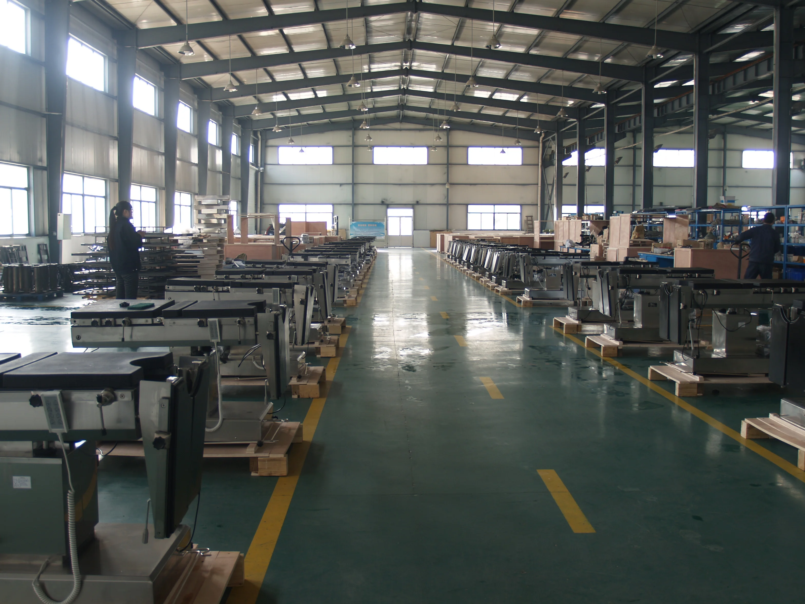 Top selling hospital electric operation theater table ot examination table