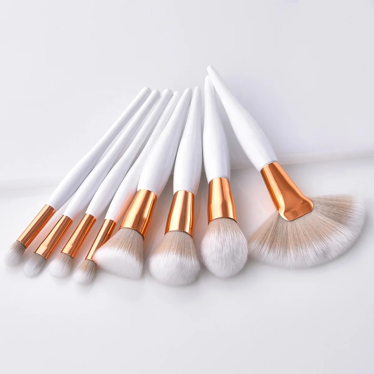 

2019 New Hot Amazon Makeup Brush Set 8pcs Powder Eye shadow Brushes Makeup