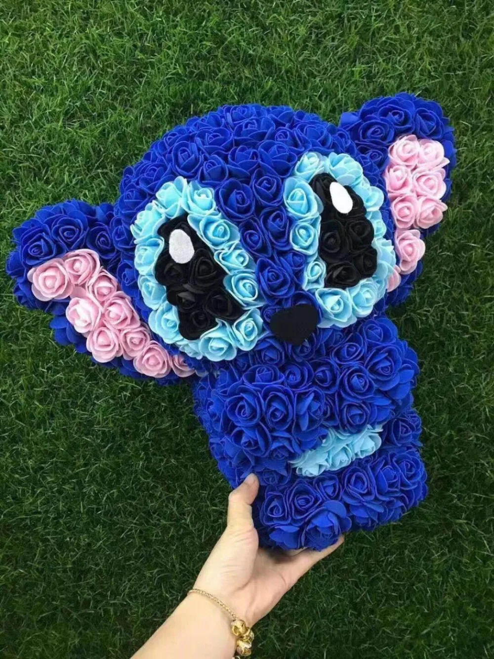 庆典派对用品  装饰花及花环  产品名称: 多色玫瑰玩具熊人造花圆形