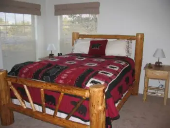 Rustikales Bett - Arhouou