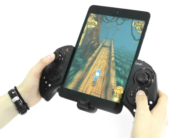 9023 Bluetooth Game Controller.jpg