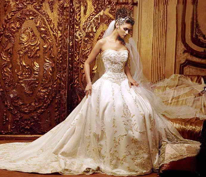 vestido de noiva simples cor creme