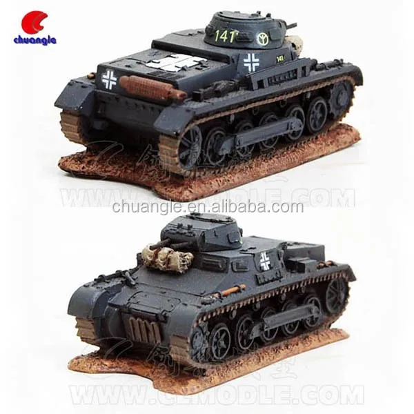 large toy battle tanks
