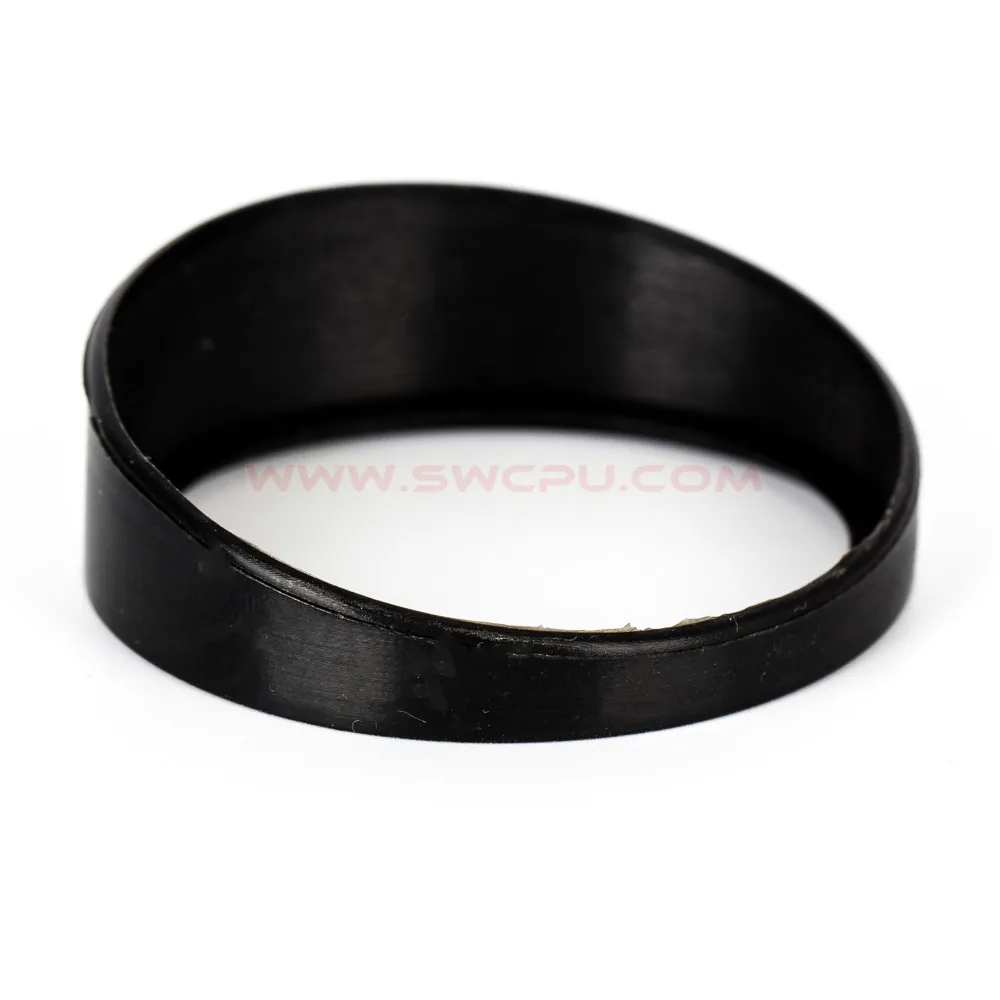 small wide black rubber bands