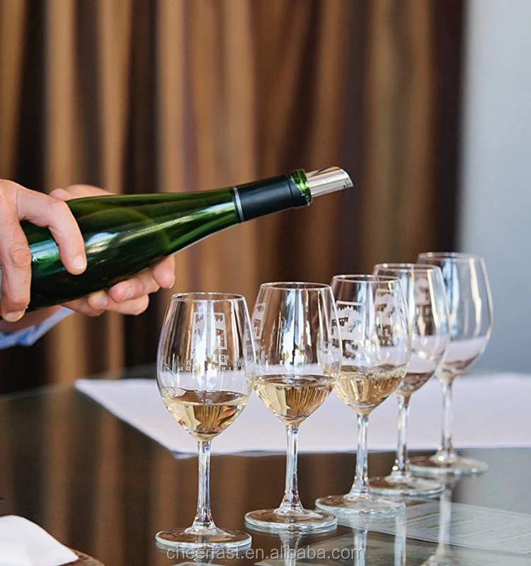disk wine pourer