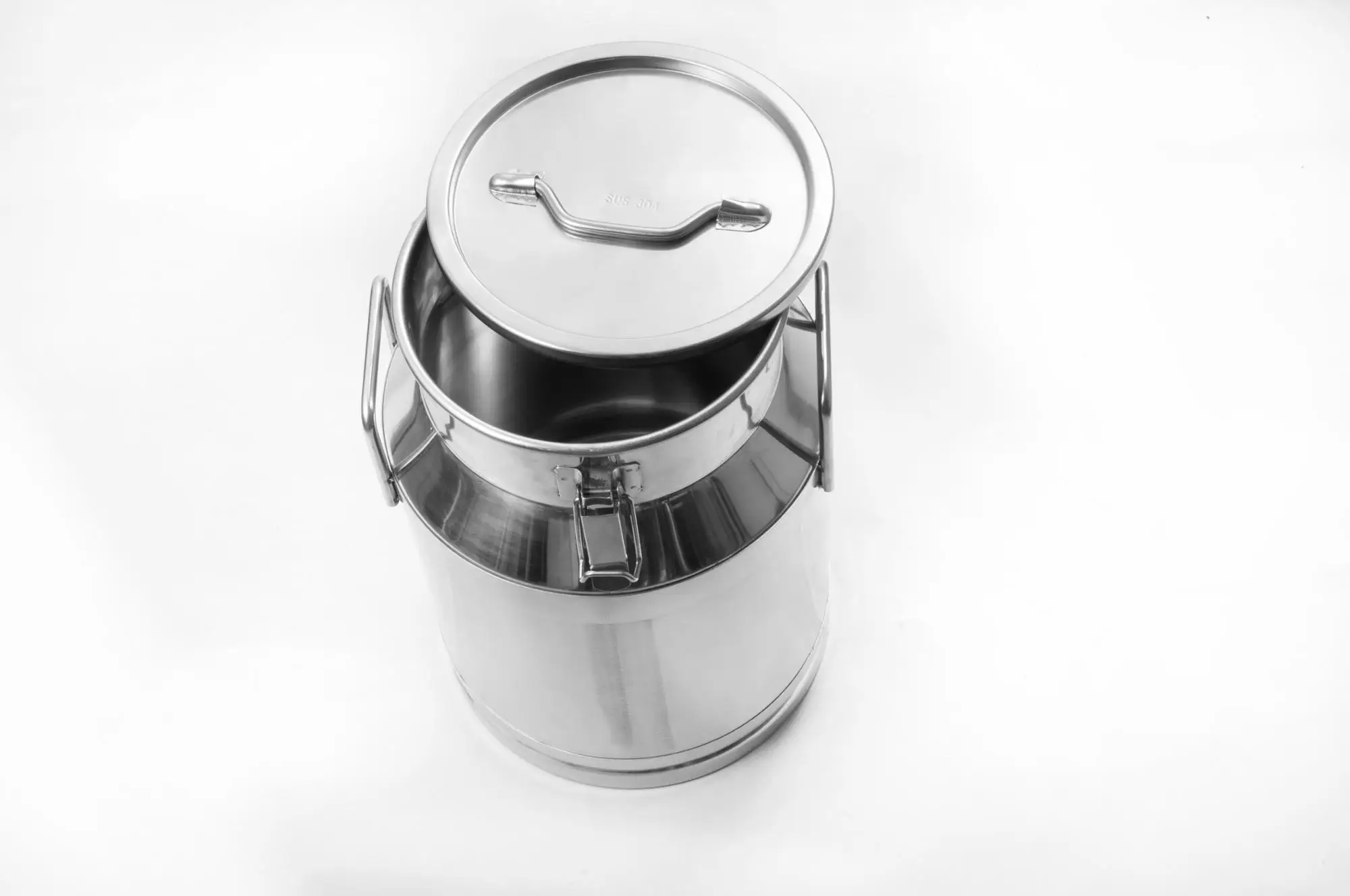 不锈钢牛奶容器 keg 牛奶桶运输容器