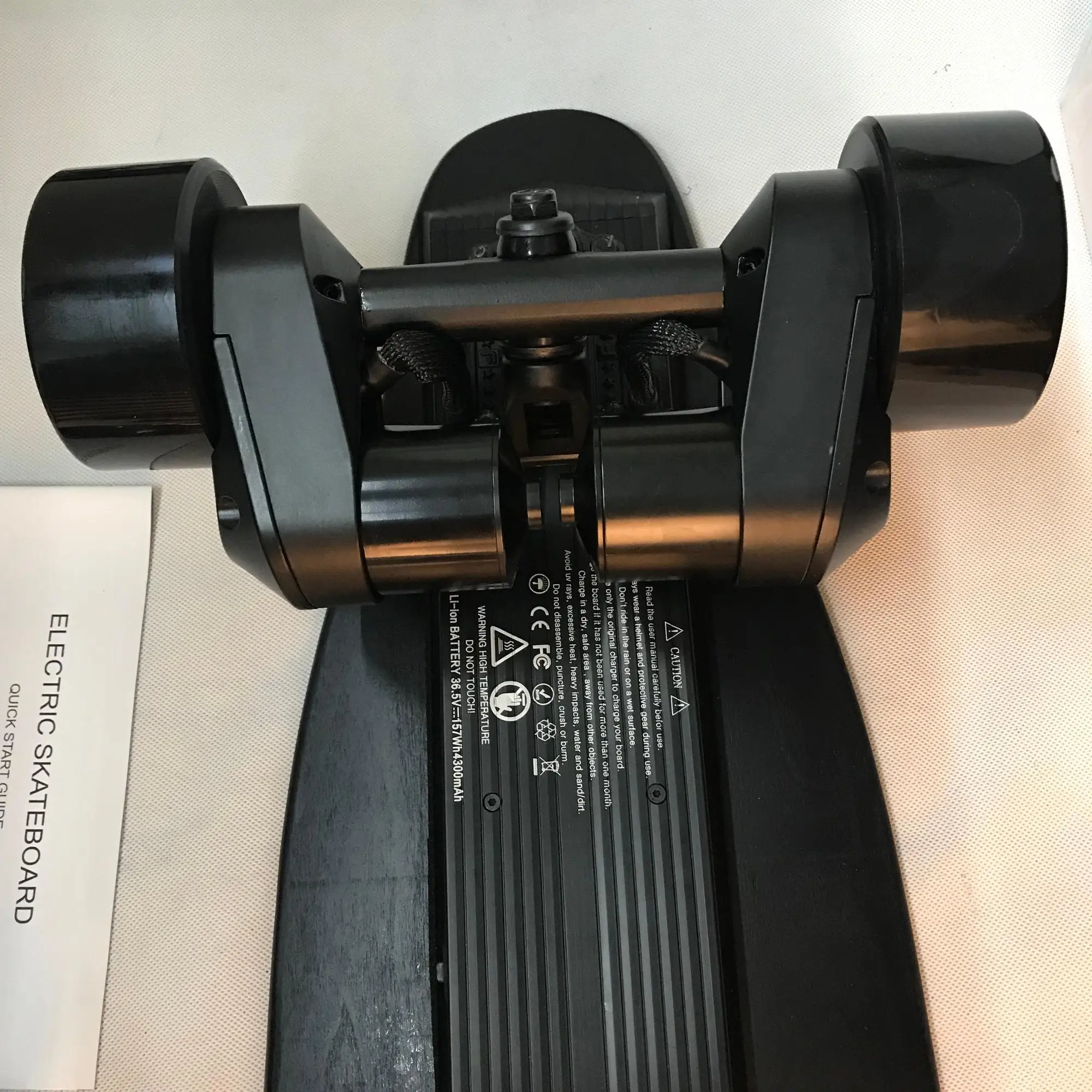 

Skate Electrico 2000W motor mount electric skateboard, Customized