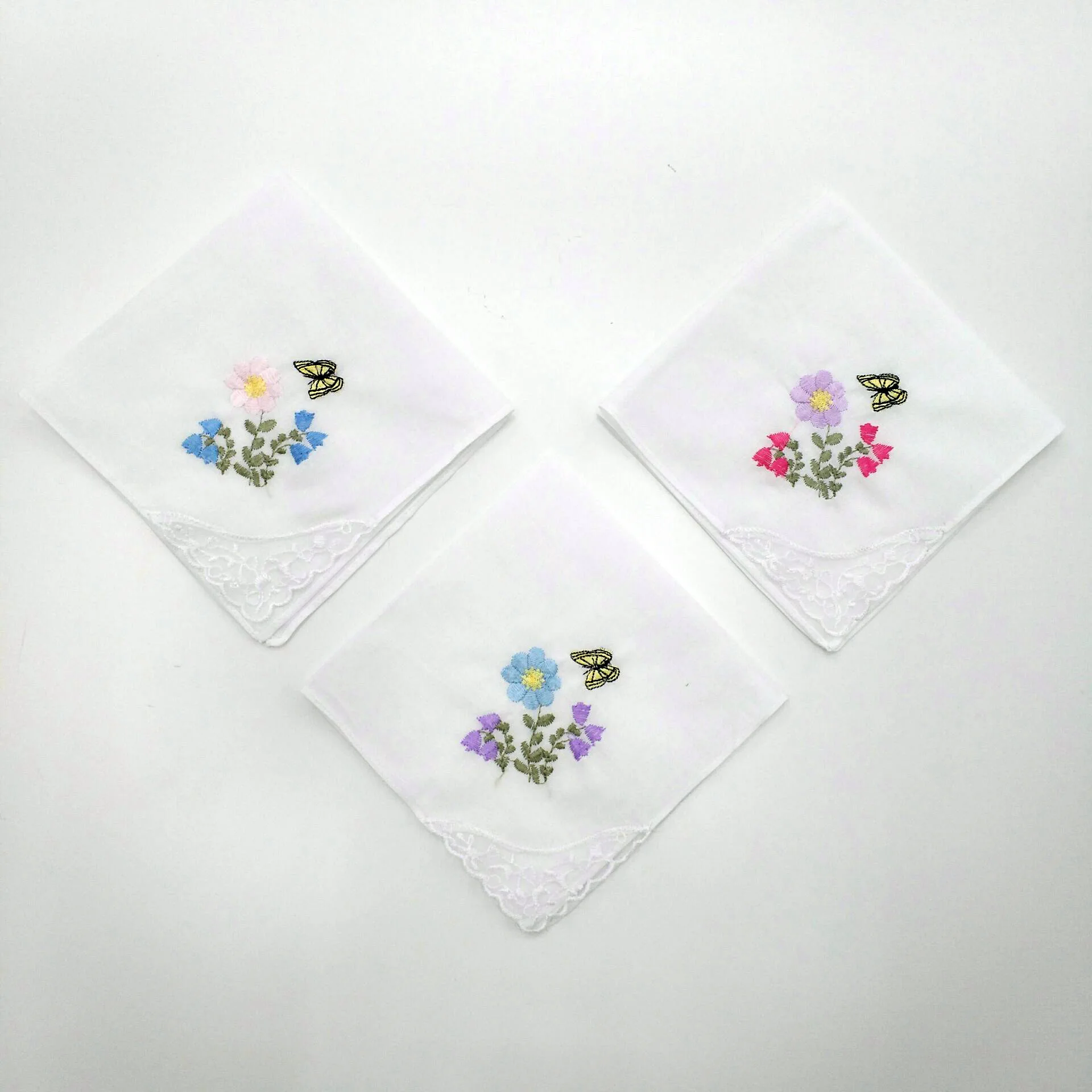 小花礼品设计手帕刺绣花卉与蕾丝角纯白色手帕婚礼新娘礼物