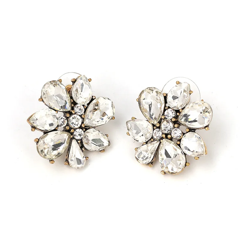 

Delicate 18K Gold Plated Geometric CZ Crystal Flower Shaped Earrings Shining CZ Crystal Flower Stud Earrings, Picture