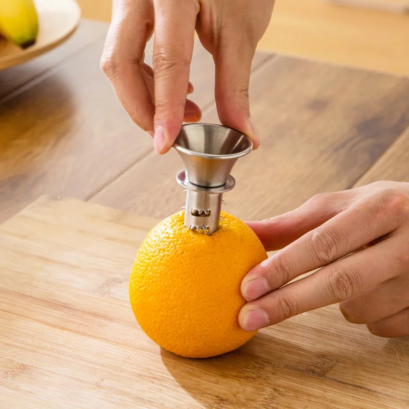 

Wishome New Design Wholesaler Stainless Steel Juicer Lemon Squeezer, Colorful