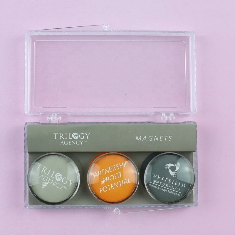 plastic box.jpg