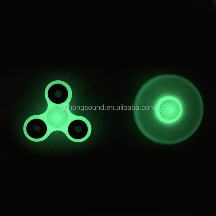 2017 rougeoyant main spinner vent 3 en plastique fidget spinner lumi&egrave;re dans la nuit Lumineuse spinner jouet