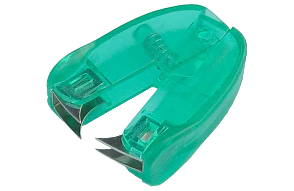 manual stapler remover