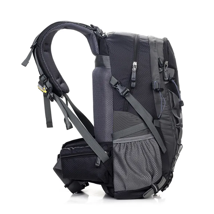 Mochila de viaje UBORSE