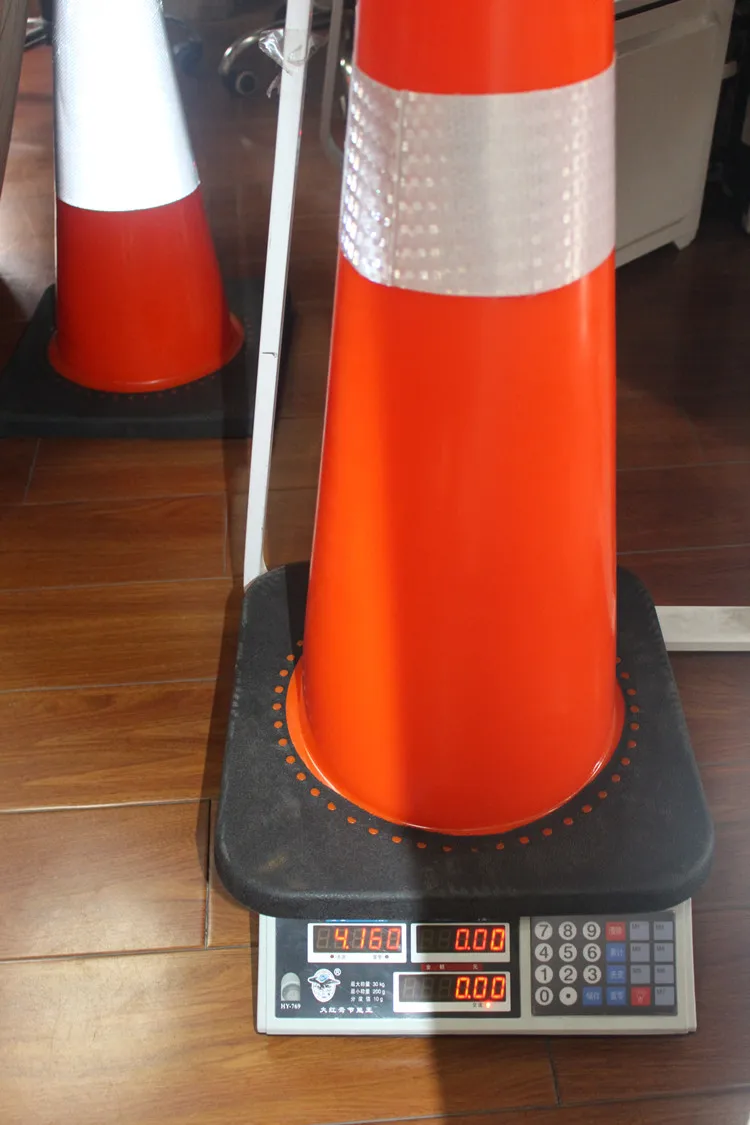 USA type flexible soft 36 inches PVC Safety Road Traffic Cone with black rubber base 4.2kg