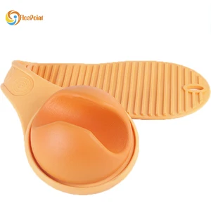 Image of Wholesale 2018 hot baby feeding tools high quality orange safety plastic free hand baby bottle holder