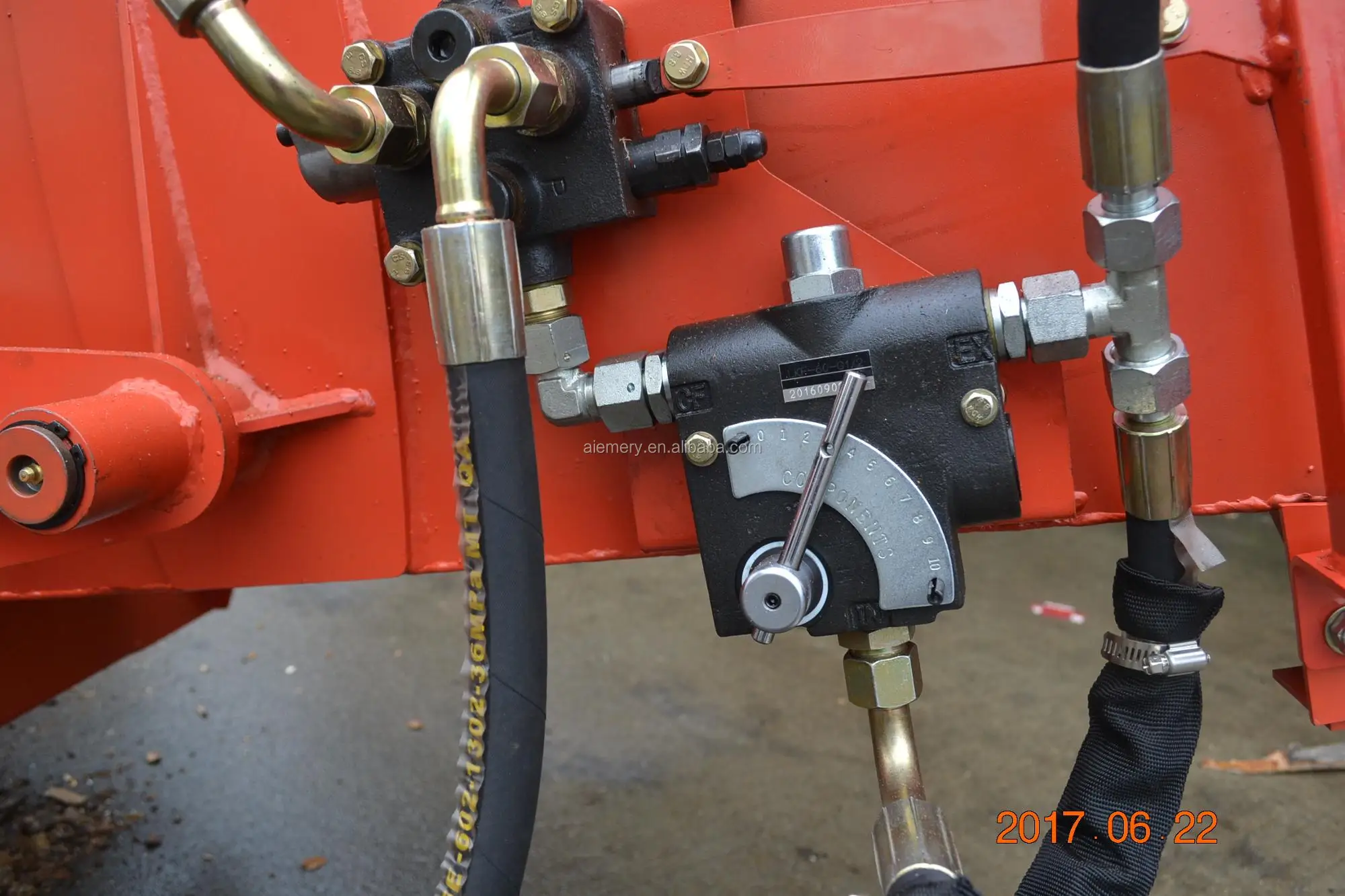 Bx62r Hydraulic Drum Wood Chipper Tree Cutting Machine Price India