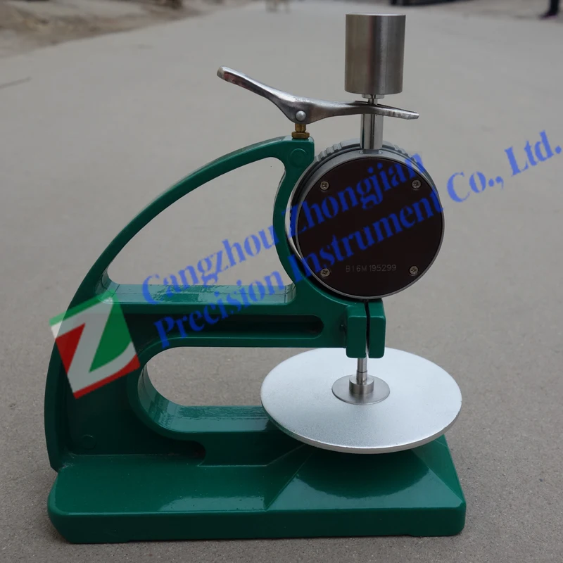 
The rubber measures a thick instrument, the plastics measures a thick rules 