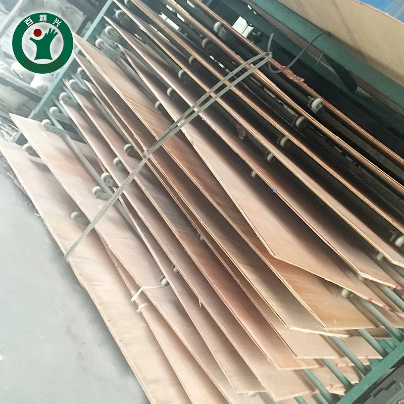 
18mm Strong and durable film faced plywood 