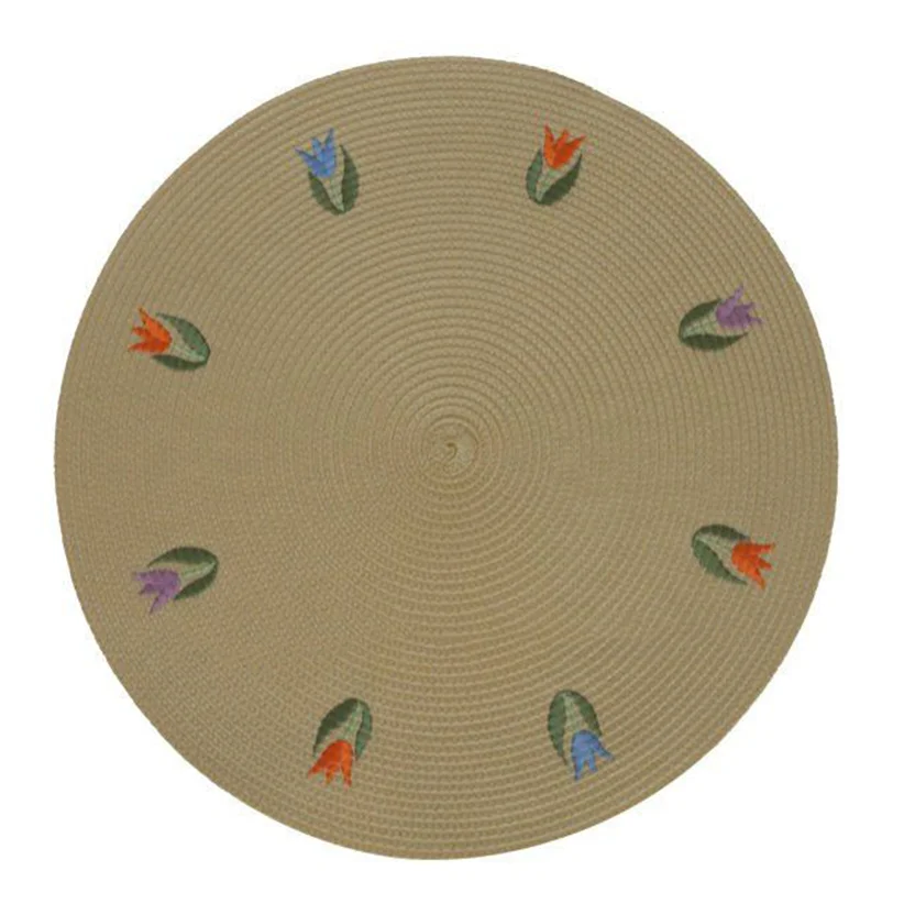 Classical Fashionable Embroidered Round Placemats Woven Pp Table