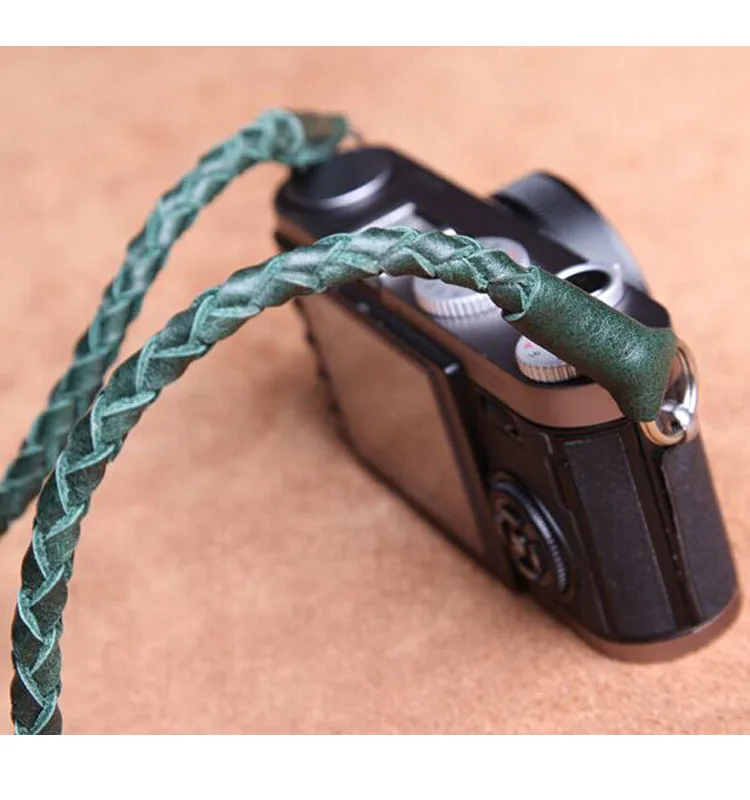 floating camera strap
