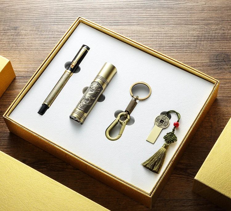 pen keychain gift set.png