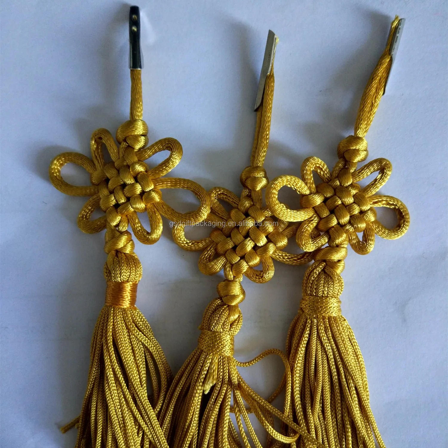 Traditional  Cheap Chinese  Knot Tassels  With Metal Clip .jpg