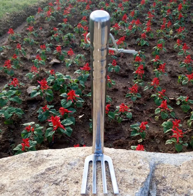 
multifunction aluminum alloy survival camping folding pickaxe and hoe with compass 