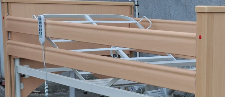 Luxury electric nursing home care family used bed