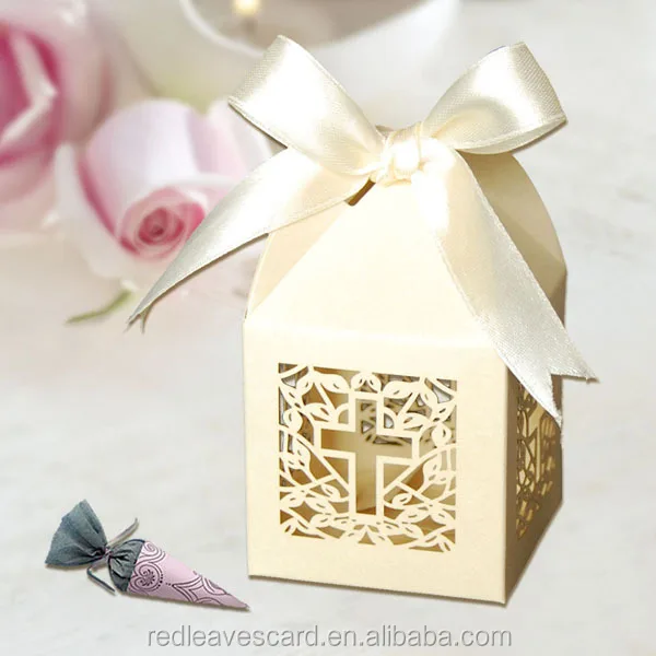Pick 50 BUTTERFLY Wedding Bomboniere Favour Box LASER GLOSS WHITE PEARL SILVER 
