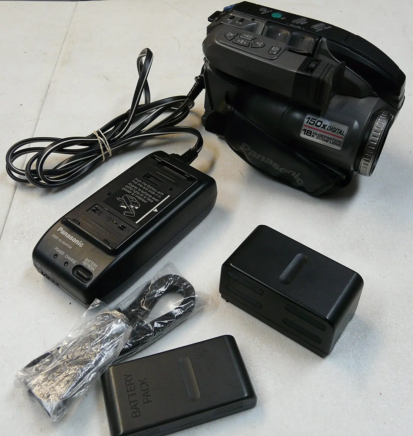 Get Quotations · Panasonic PV-L580D Compact VHS/VHS-C Palmcorder Camcorder  Bundle