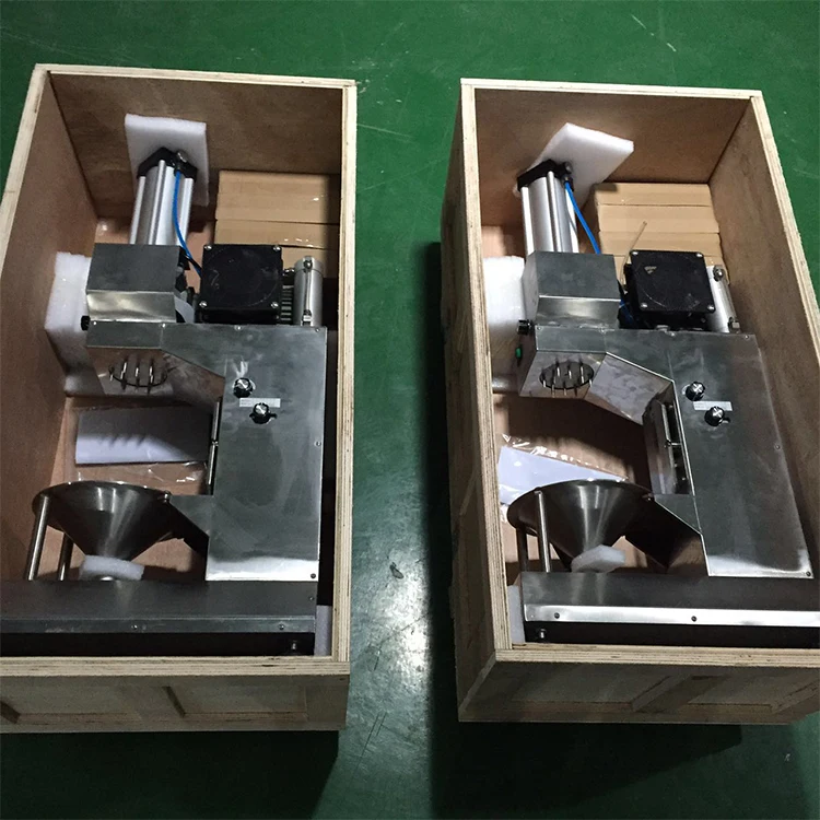 Coconut peeling machine7.jpg