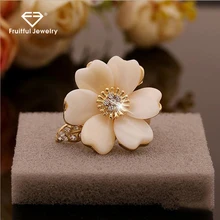 Unique Cristal Strass Bague Bijoux Petit Frais Lait Blanc R&eacute;sine Fleur Bague Personnalit&eacute; Hipster Bagues D'index