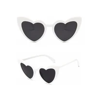 

Fashion No Brand Style Women 2018 Vintage Sun Glasses Christmas Gifts UV400 Cat Eye Heart Shaped Sunglasses