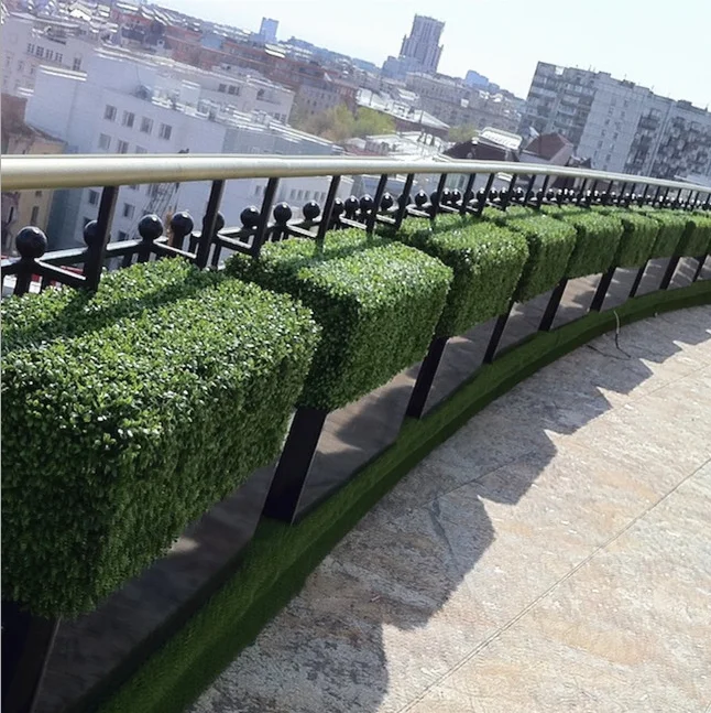 
china factor sell cheap wholesale artificial green grass fence 
