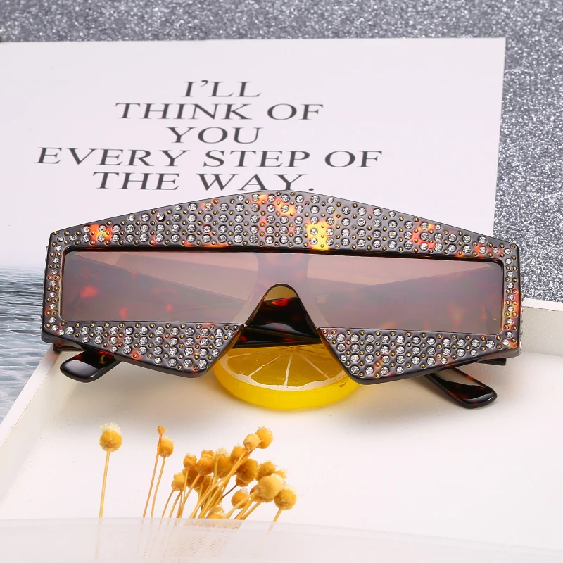 

2018 elegant diamond sunglasses from italy design mono luxury sunglasses for women