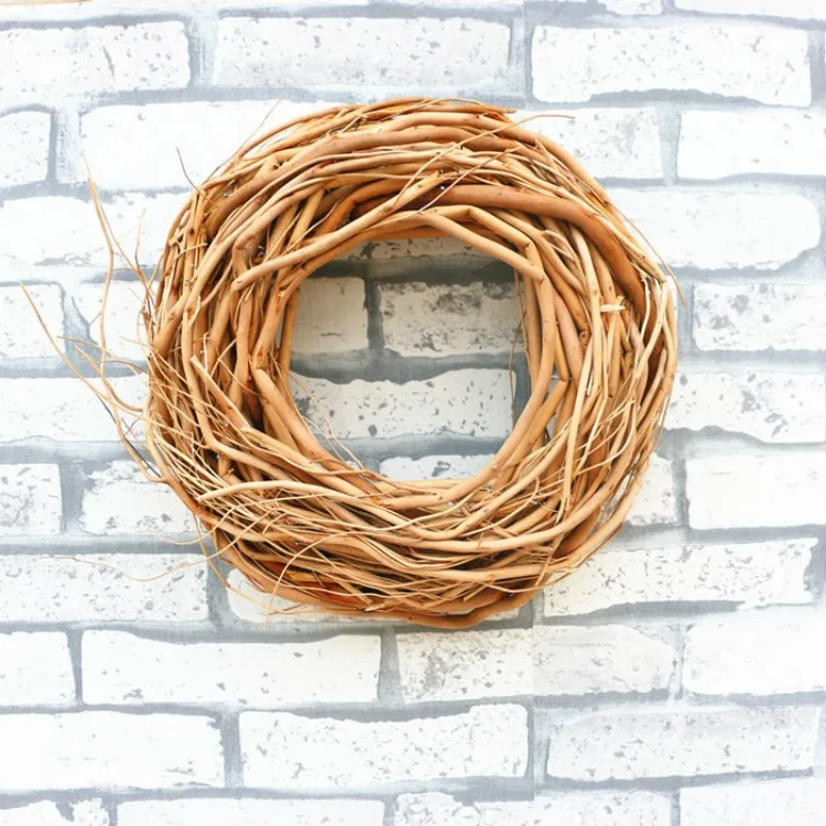 Wholesale Heart Shaped Willow Rattan Natural Twig Wreath For Christmas