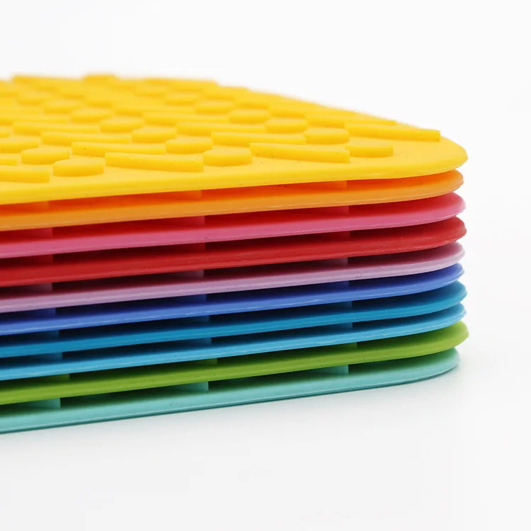 New Design Transparent Silicone Mat Shelf Liner Anti Slip Heat