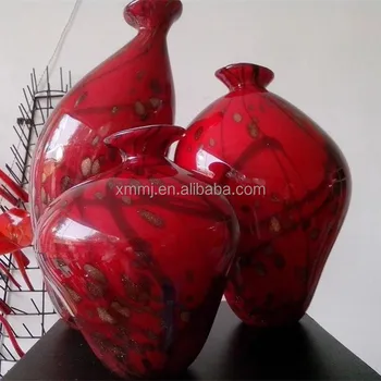 Chinese Handmade Mouth Blown Antique Red Black Glass Vase