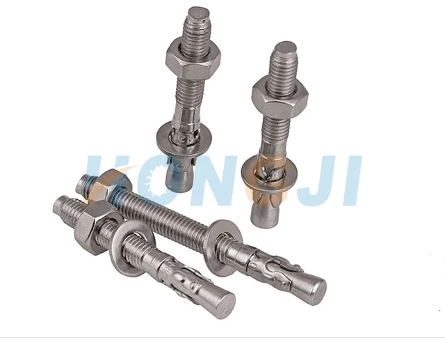 4563172953_1530135819 