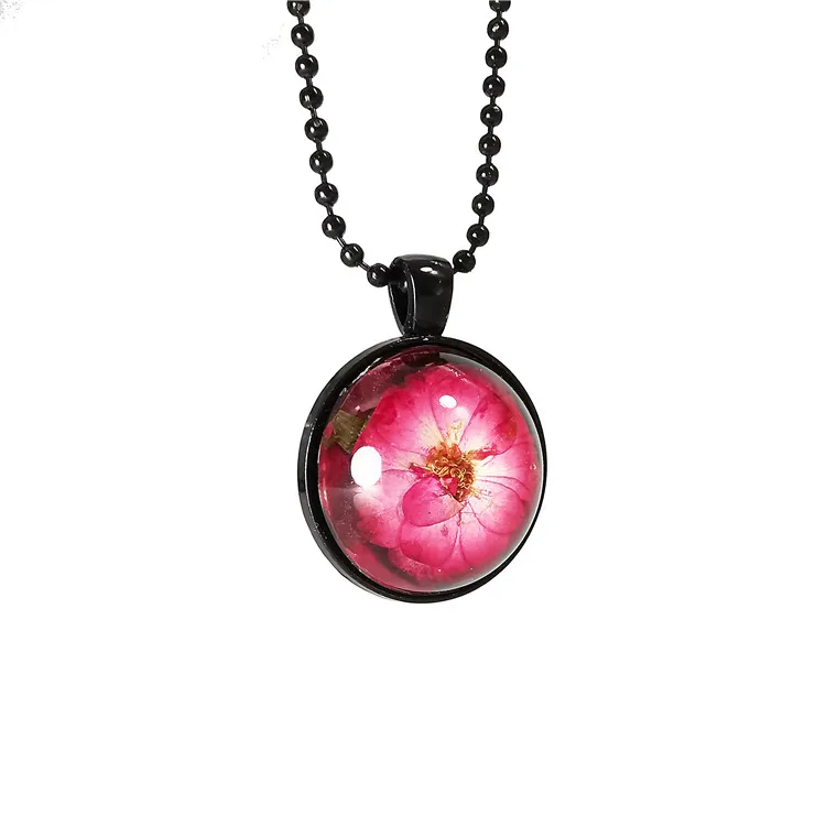 

Handmade Simple Artistic Eternal Nature Rose Dried Flower Resin Pendant Black Chain Necklace Women Fashion Charm Accessories