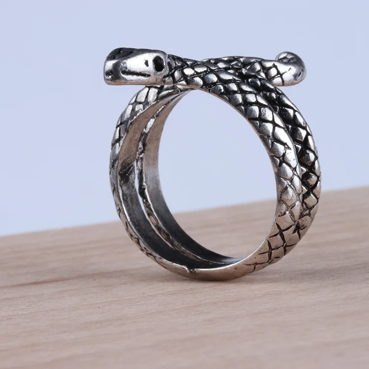 Anillo Serpiente Vintage AWAKEN – Acero Quirúrgico 316L, Hipoalergénico, Unisex, Estilo Gótico Punk Infinity Snake