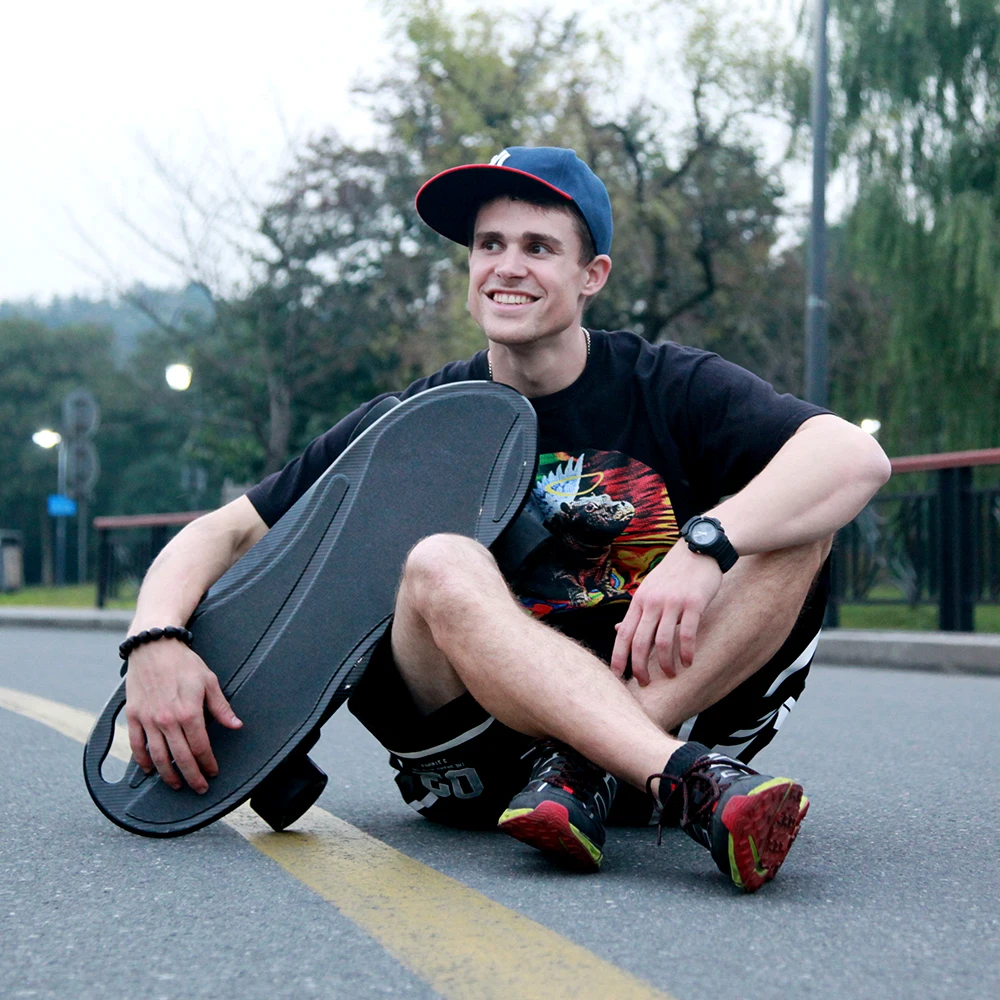 
Top quality e skateboard 35kmh electric skateboard power skateboard 900W handheld skate board 