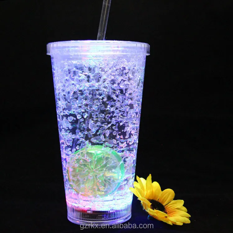 

Double Wall Clear Plastic Led Flashing Tumbler With Straw, LED Light Up Plastic Tumbler With Straw,Summer Plastic Juicer Cup, Customized color