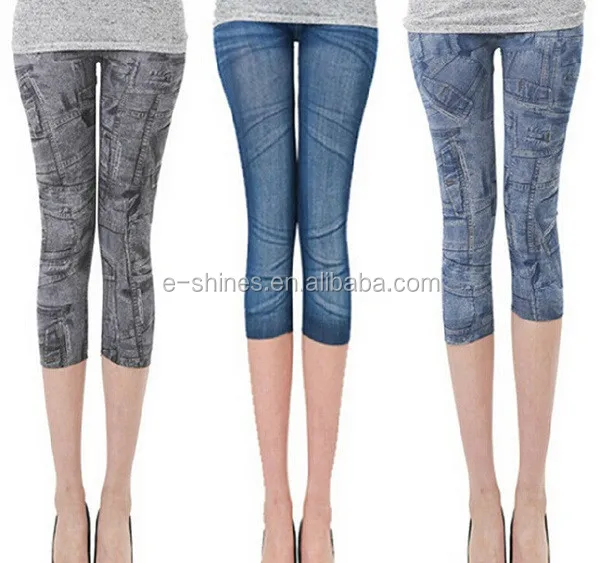 short jeans with leggings