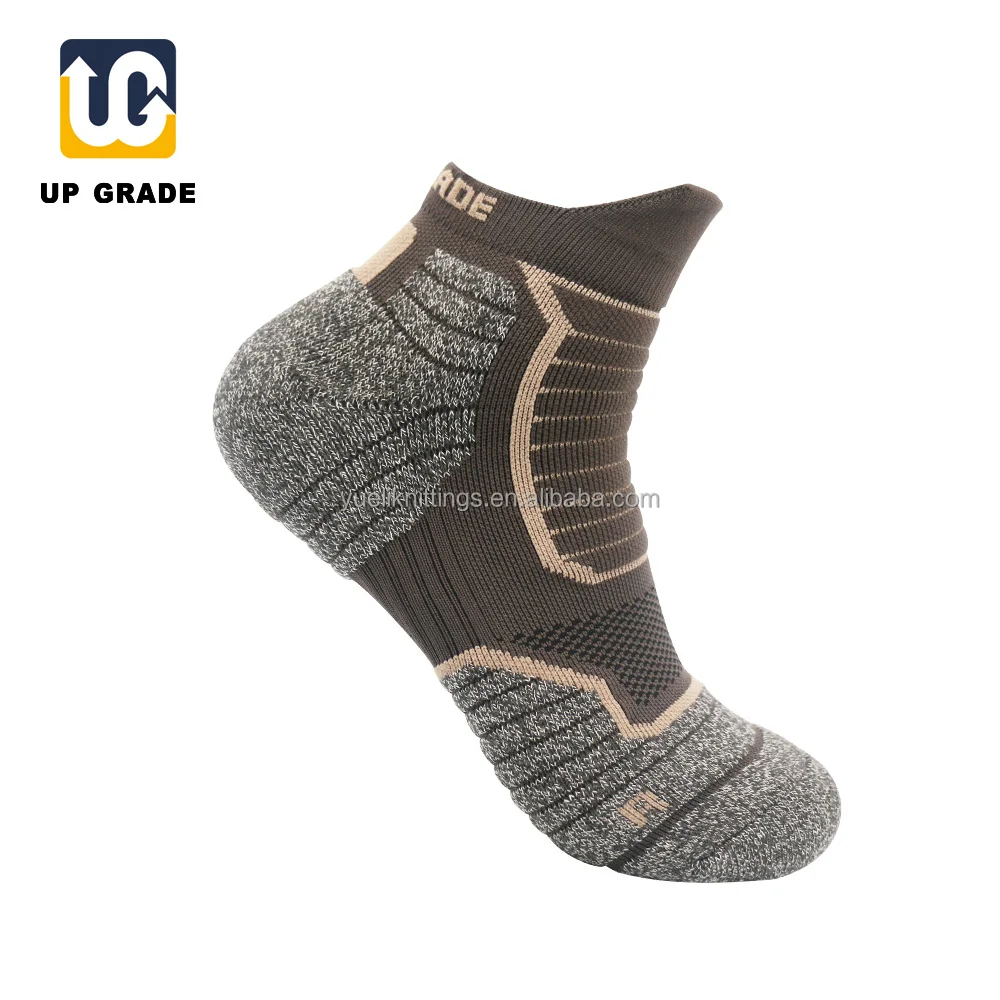

wholesale waterproof boys basketball teen design tube socks, Multicolor