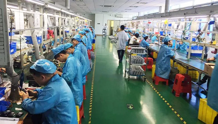 Cheapest 1.77'' Feature Mobile Phone Tank plus Blu Phone