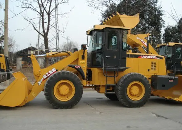Top brand XCM G LW300 LW300FN 3t small wheel loader with spare parts factory supply price